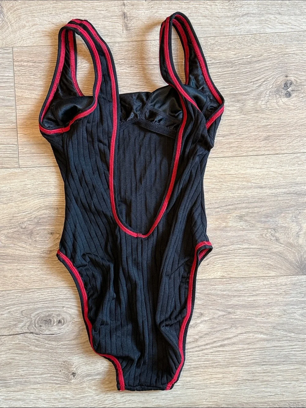 NIKE Vintage 90s Ribbed Tank Suit One Pc Swimsuit Black/Red Classic BAYWATCH Sz6